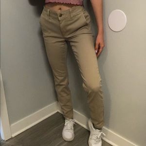 American Eagle Khaki Skinny Pant